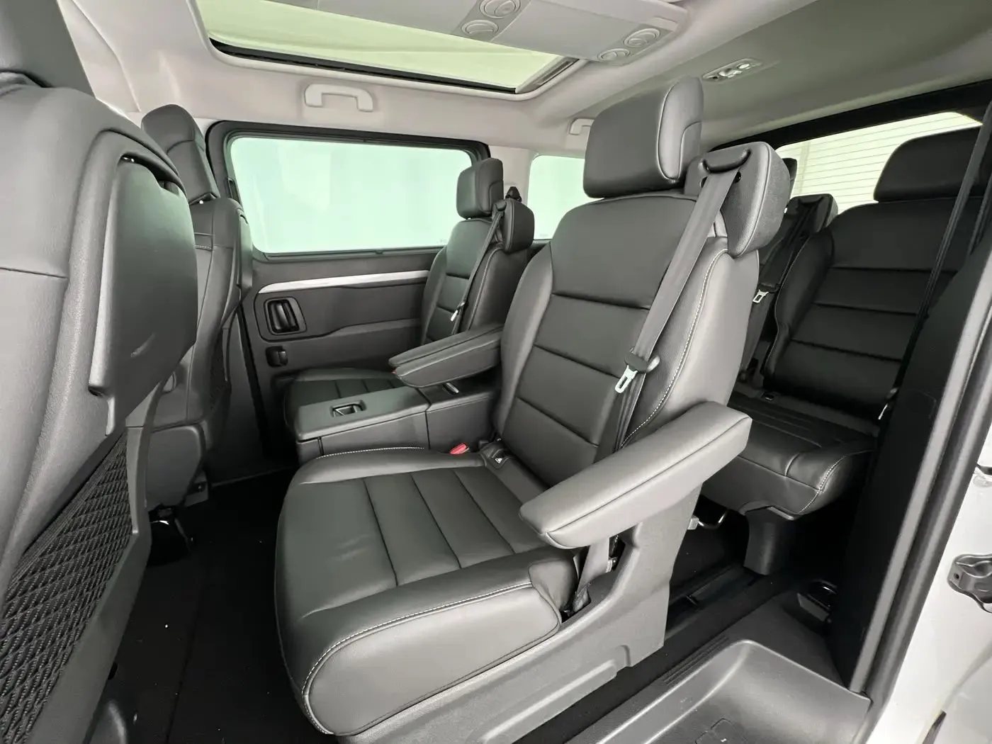 Opel Zafira Life Bild 7